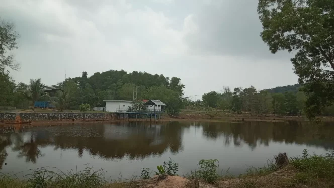 
					Waduk Tempan di Kundur menjadi salah satu andalan suplai air ke pelanggan di Tanjungbalai Karimun.