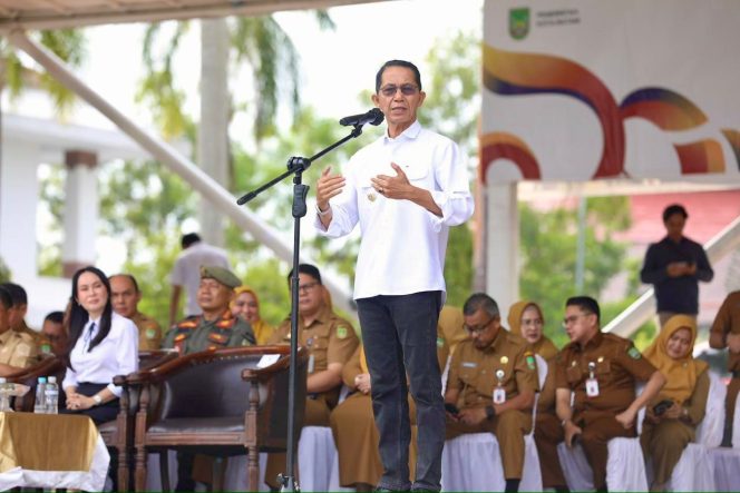 
					Wako Amsakar Ultimatum ASN Batam Usai Lebaran: Fokus Tuntaskan Masalah Sampah, Air hingga Banjir