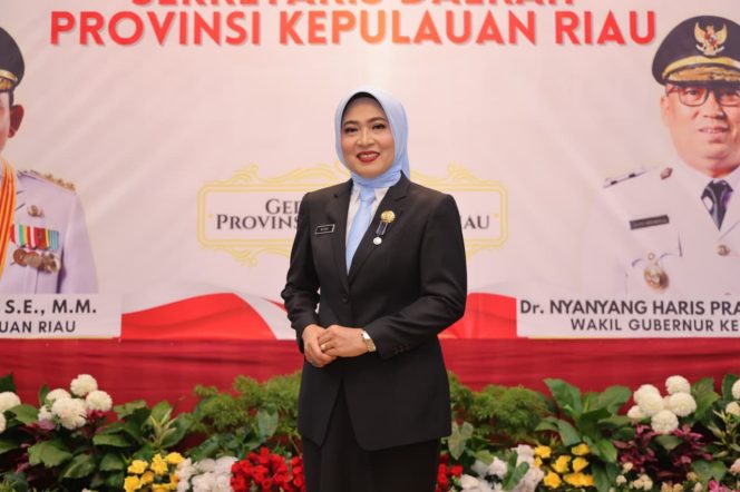 
					Jadi Perempuan Pertama Menjabat Sekda di Pemprov Kepri, Ini Profil Singkat Misni, SKM., M.Si.