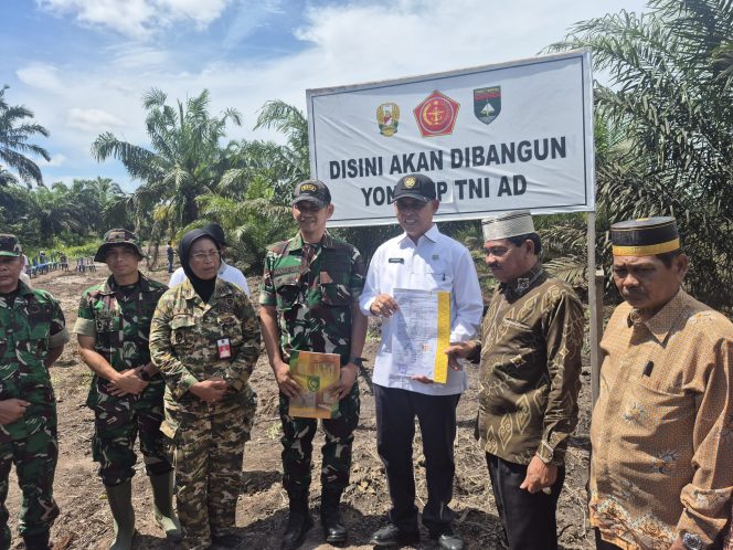 
					Hibah Lahan untuk Yonif TNI di Inhil: Antara Kepentingan Pertahanan dan Amal Jariyah Kolektif