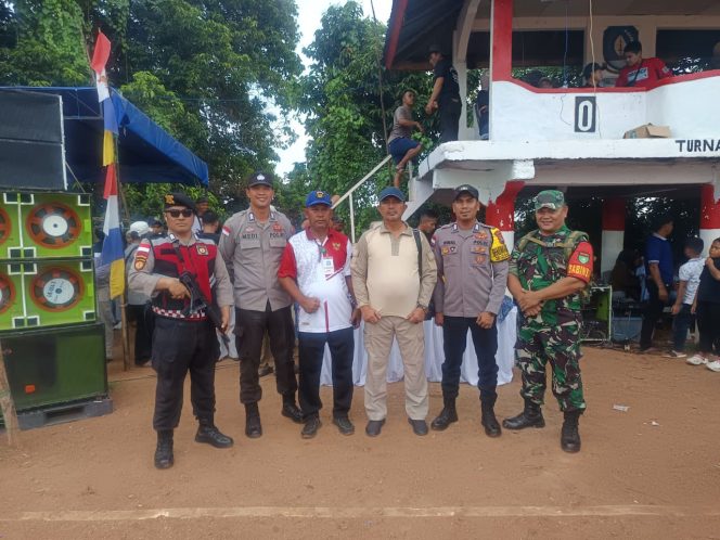 
					Kawal Final Champions Cup Pulau Terong, Polsek Belakang Padang Pastikan Pertandingan Aman Kondusif