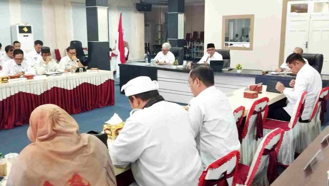 
					Rakor Camat dan Lurah, Wali Kota Lis Tekankan Disiplin, Integritas, dan Pembenahan Tata Kelola Pemerintahan
