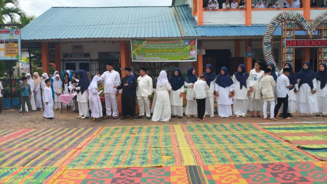 
					Momentum Hari Asyura, SDN 011 Bengkong Batam Gelar Santunan Perdana Untuk Siswa Yatim