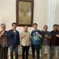 Bupati Nagan Raya, Dr. Teuku Raja Keumangan, Menerima Kunjungan Tim Peneliti dari Jepang di Pendopo.