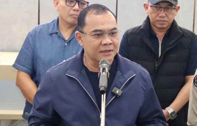 
					Wakil Kepala Bareskrim Polri Irjen Pol. Nunung Syaifuddin memberikan keterangan terkait penggerebekan lokasi yang diduga menjadi tempat perjudian jenis kasino di kawasan Nagoya, Batam