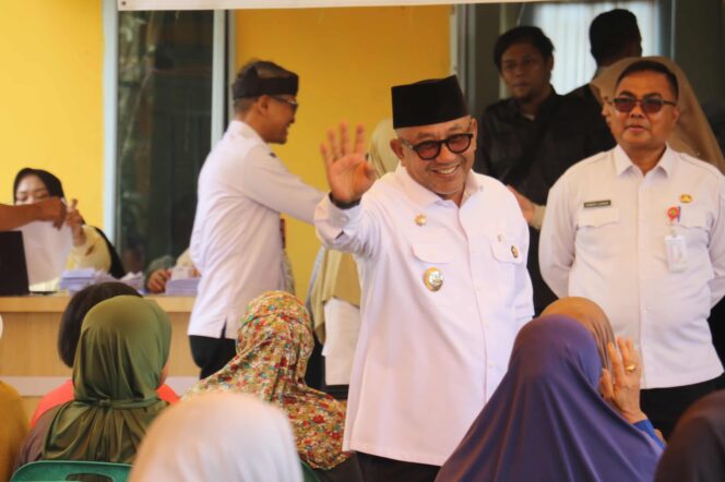 
					22.174 Warga Tanjungpinang Terima 30 Kg Beras untuk Tiga Bulan