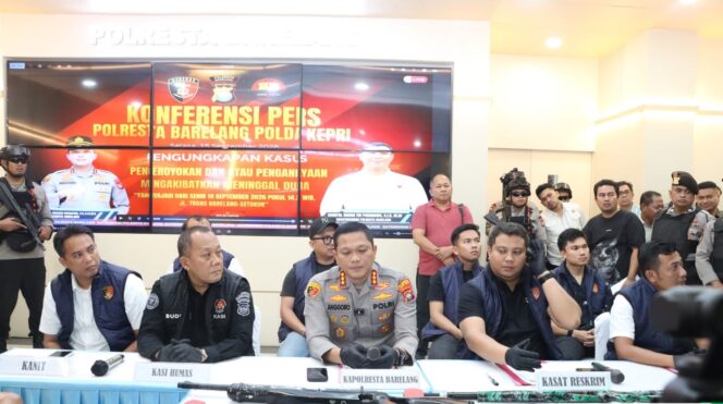 
					Polresta Barelang Ungkap Dua Perkara dalam Kericuhan Setokok, Kapolresta Ajak Masyarakat Jaga Batam Tetap Kondusif