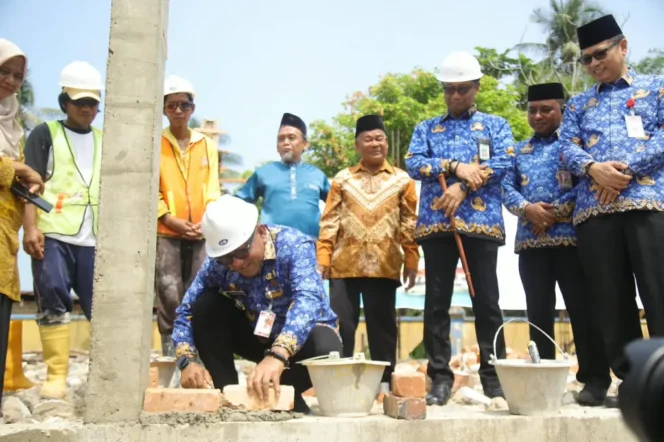 
					Revitalisasi SDN 009 Penyengat Dimulai, Lis: Anak-anak Berhak Mendapat Fasilitas Pendidikan yang Layak