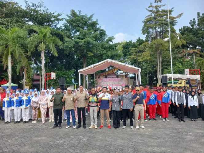 
					Wawako Ariza Apresiasi Kreativitas BEM FEBM UMRAH Gelar Economy Creative Festival