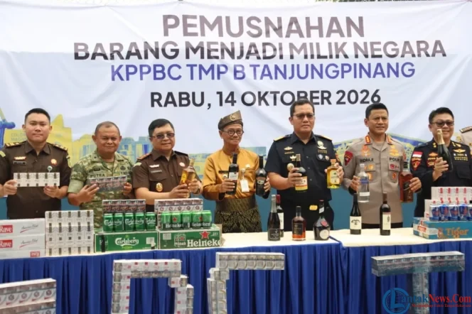 
					Pemusnahan BMMN Periode 2025–2026, Raja Ariza Tekankan Pentingnya Sinergi dan Perlindungan Masyarakat